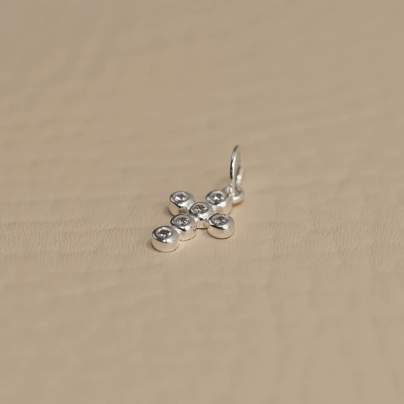 CHRISTA CRYSTAL SILVER PENDANT - Sisi Copenhagen