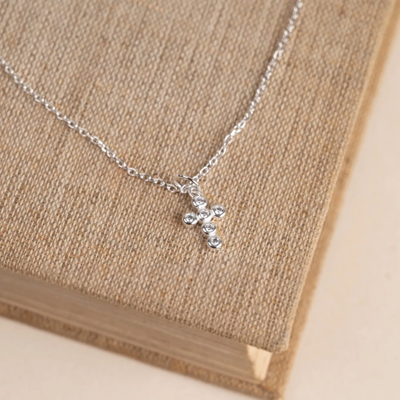 CHRISTA CRYSTAL SILVER PENDANT - Sisi Copenhagen