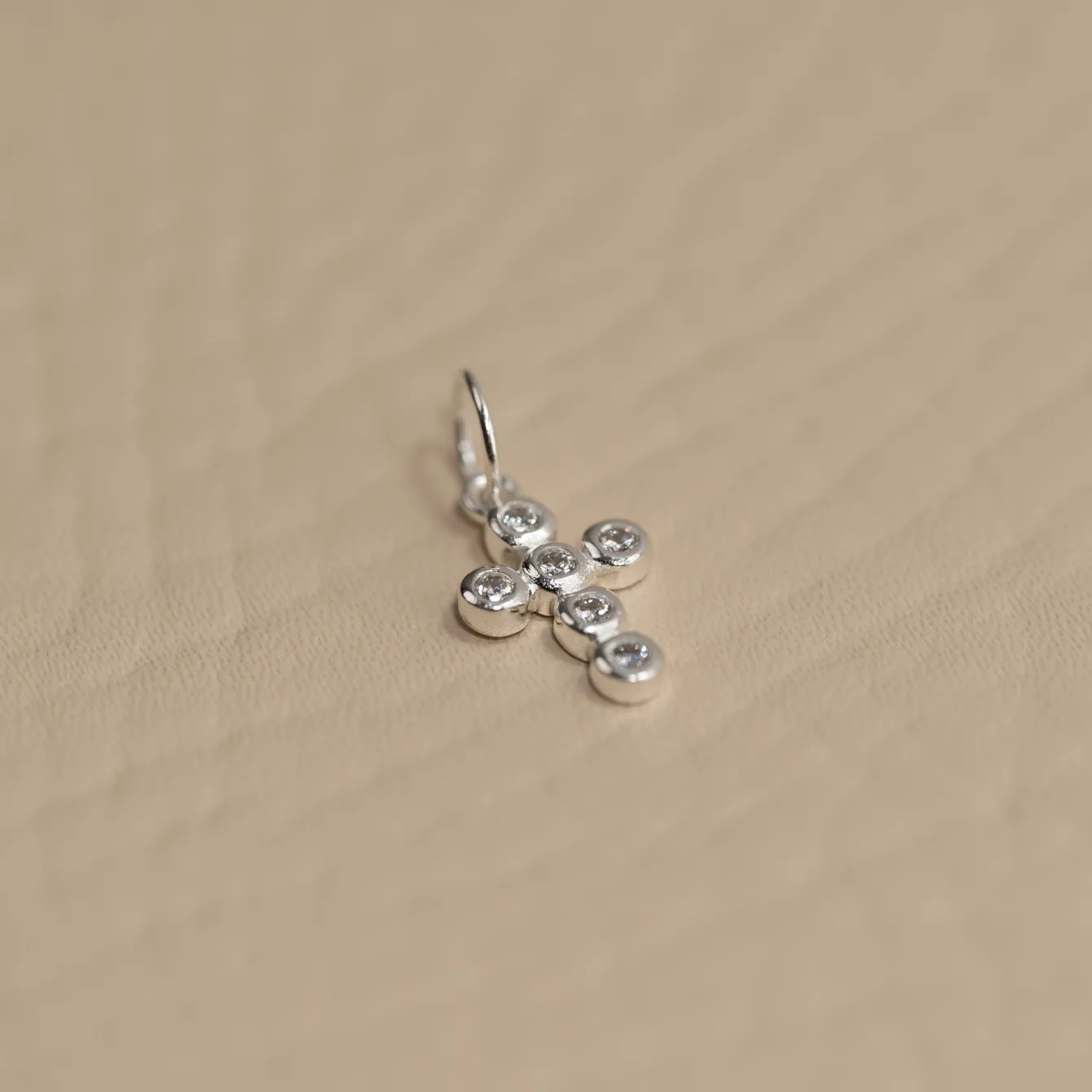 CHRISTA CRYSTAL SILVER PENDANT - Sisi Copenhagen