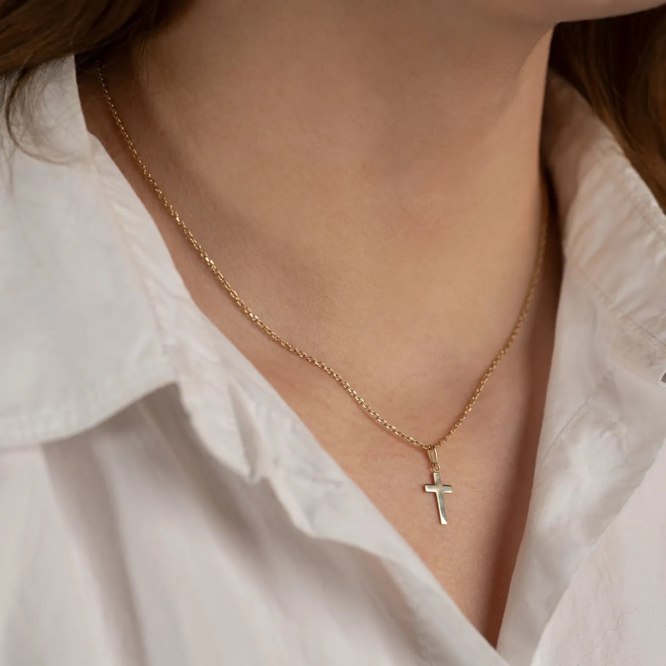 CHRISTINE SOLID GOLD PENDANT