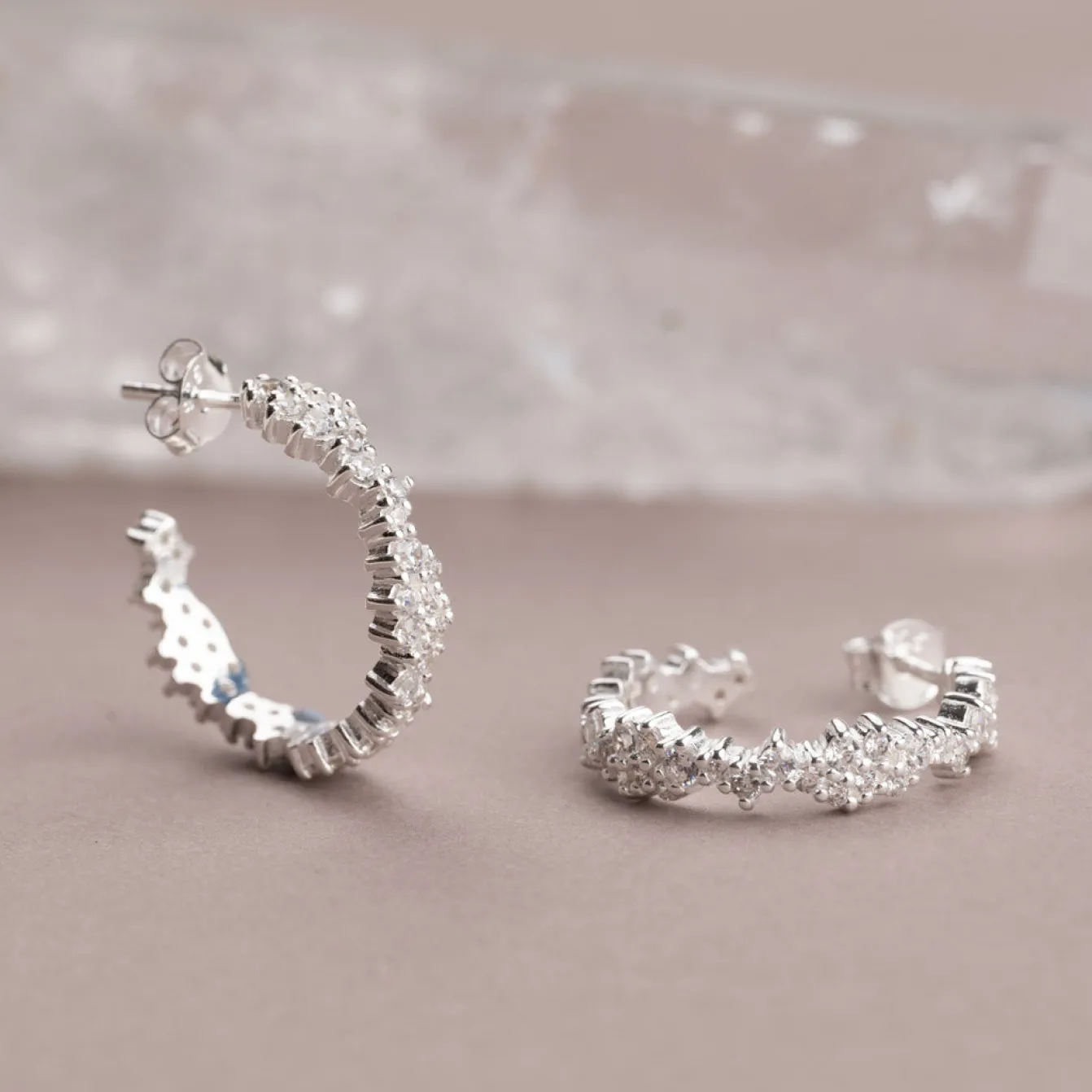 CLAIR CRYSTAL GOLDEN CREOL EARRING - Sisi Copenhagen