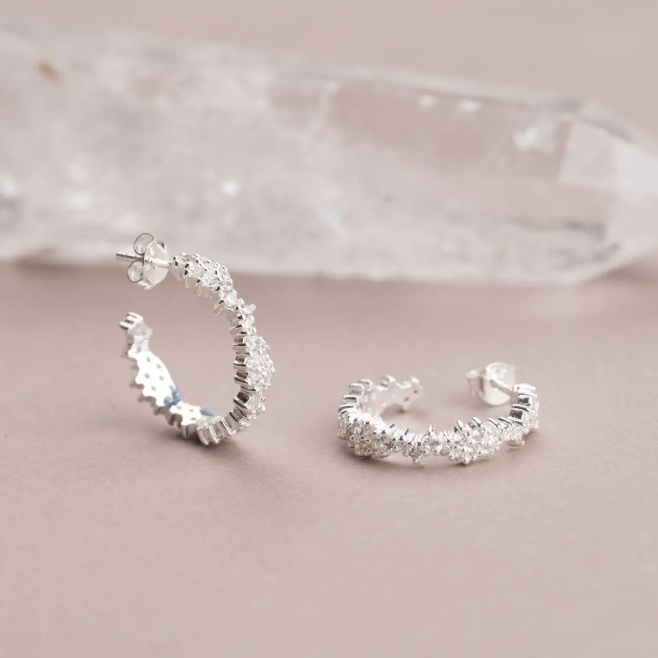 CLAIR CRYSTAL GOLDEN CREOL EARRING - Sisi Copenhagen