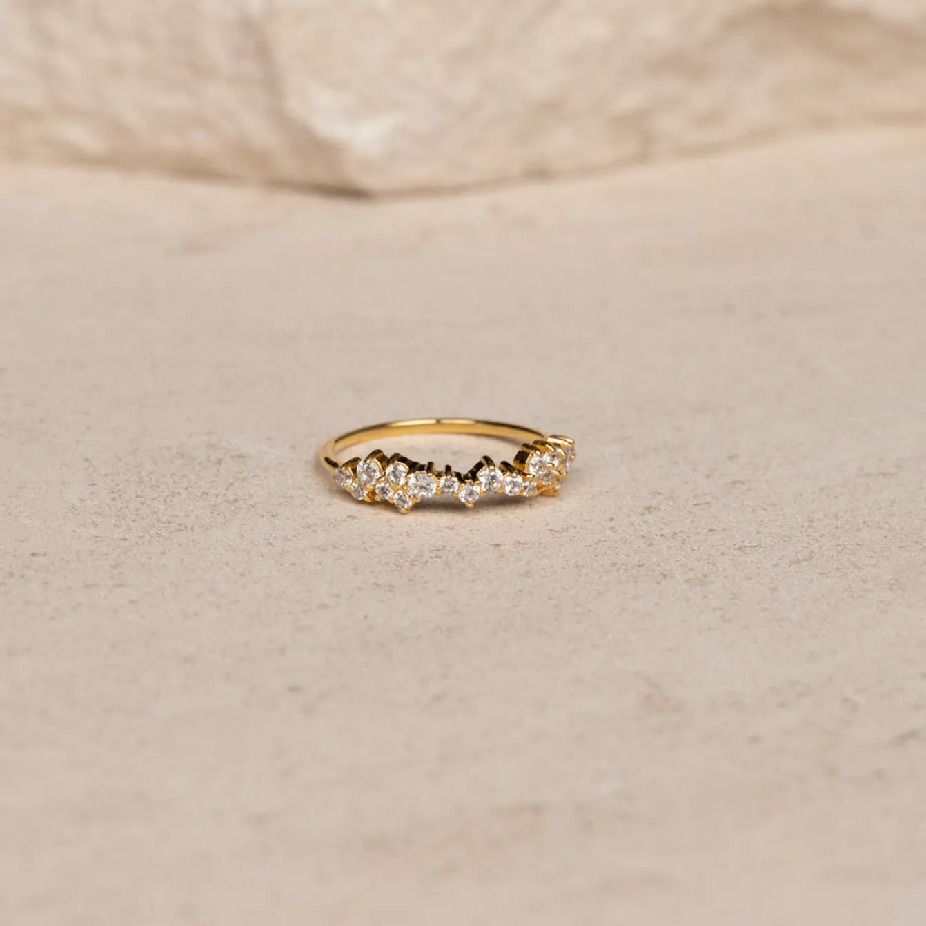 CLAIR CRYSTAL GOLDEN RING