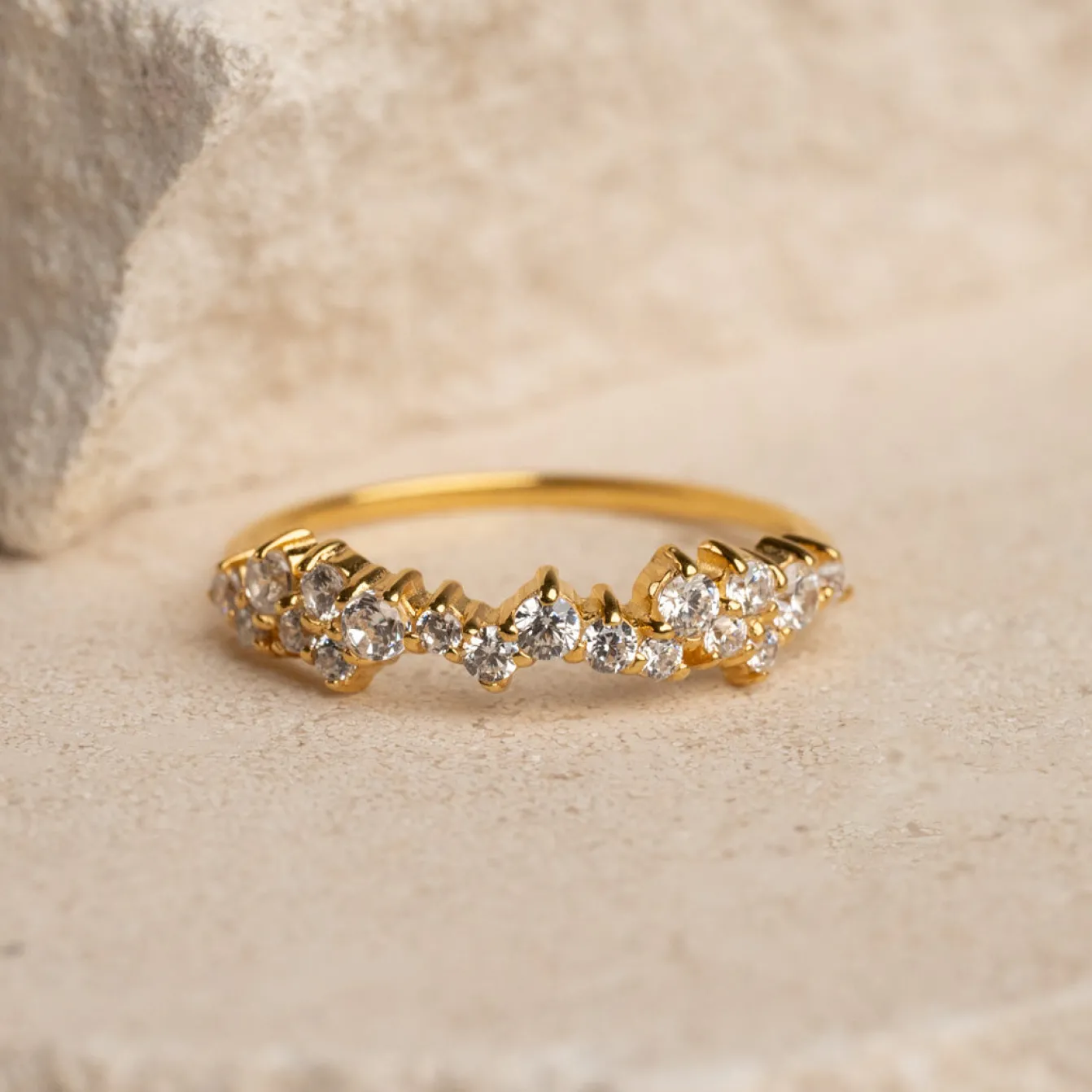 CLAIR CRYSTAL GOLDEN RING