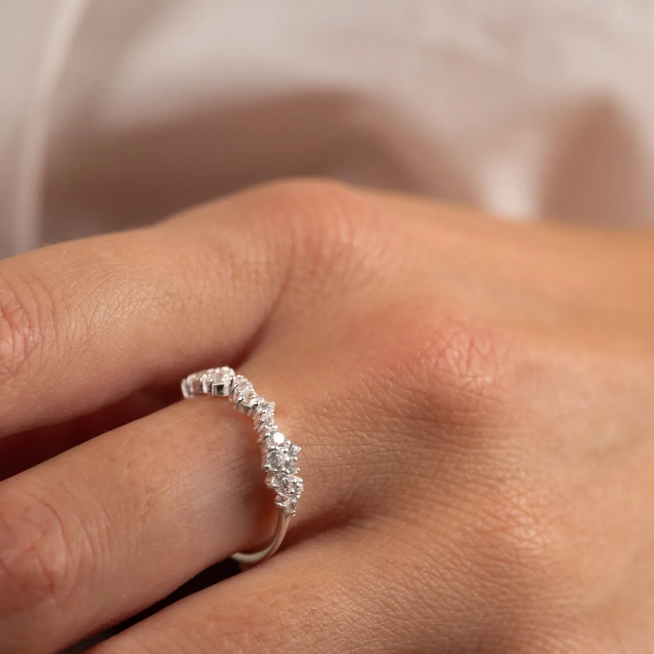 CLAIR CRYSTAL SILVER RING