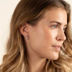 Clair Rainbow Sølv Lille Huggie Ørering - Sisi Copenhagen