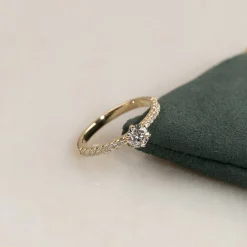 CLASSIC ALLIANCE 6-PRONG DIAMOND RING - 0.7ct - YG