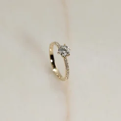CLASSIC ALLIANCE 6-PRONG DIAMOND RING - 0.9ct - YG