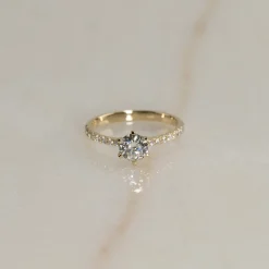 CLASSIC ALLIANCE 6-PRONG DIAMOND RING - 0.9ct - YG