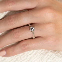 CLASSIC ALLIANCE 6-PRONG DIAMOND RING - 0.9ct - YG