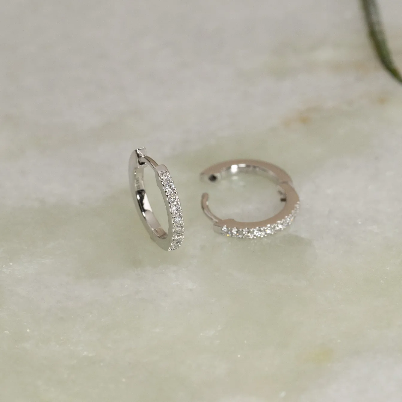 CLASSIC DIAMOND CREOL EARRING - 0.15ct - WG