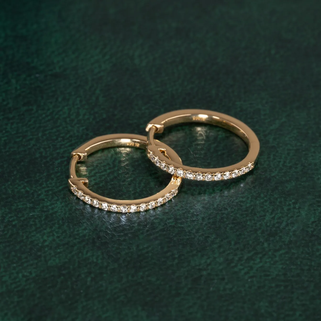 CLASSIC DIAMOND CREOL EARRING - 0.2ct - YG