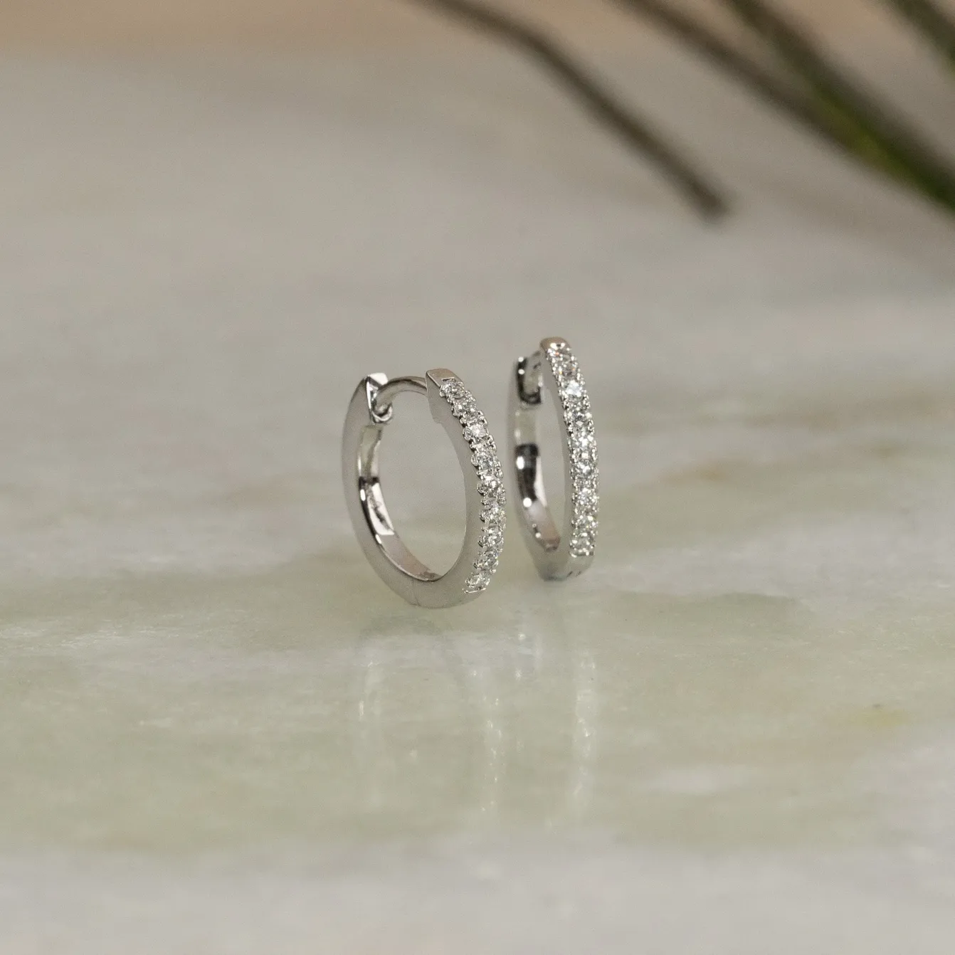 CLASSIC DIAMOND CREOL EARRING - 0.15ct - WG