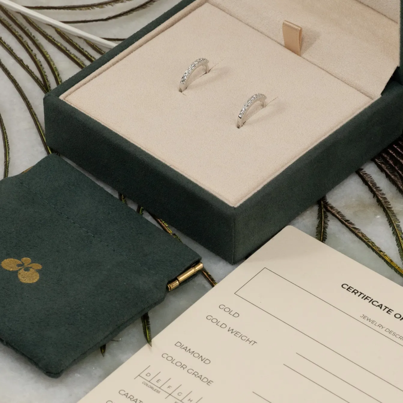 CLASSIC DIAMOND CREOL EARRING - 0.15ct - WG