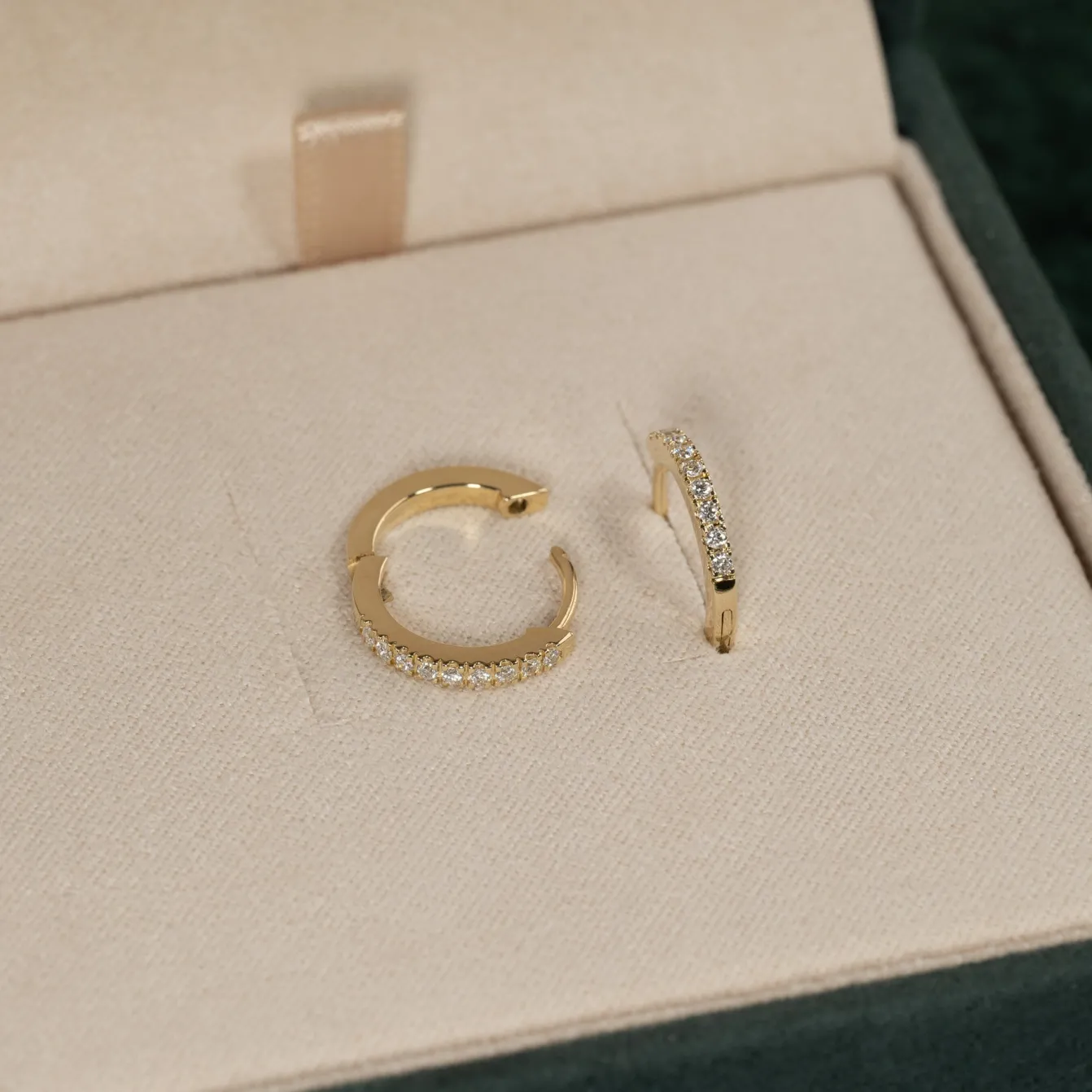CLASSIC DIAMOND CREOL EARRING - 0.15ct - YG
