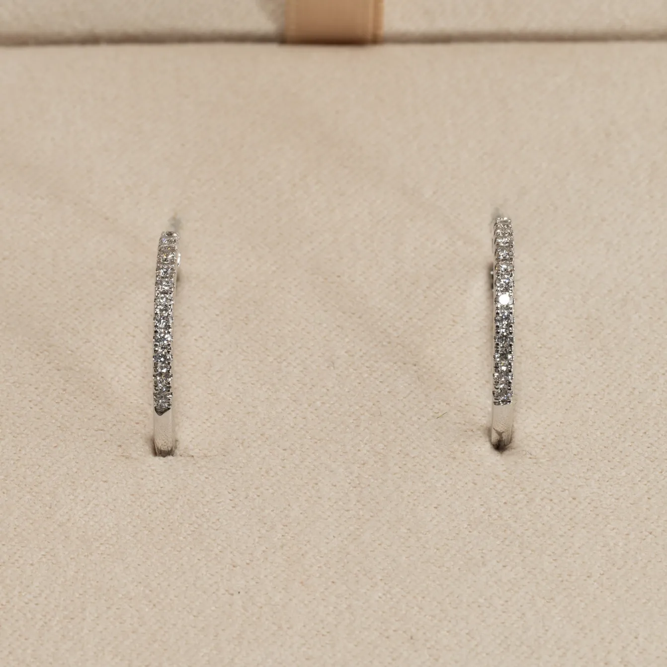 CLASSIC DIAMOND CREOL EARRING - 0.2ct - WG