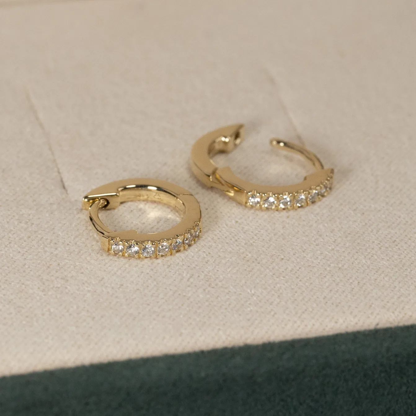 CLASSIC DIAMOND CREOL EARRING - 0.11ct - YG