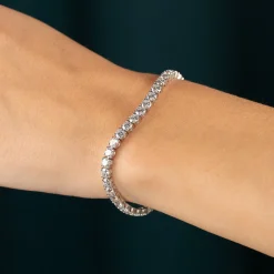 CLASSIC DIAMOND TENNIS BRACELET - 9.5ct - WG