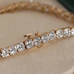 CLASSIC DIAMOND TENNIS BRACELET - 9.5ct - YG