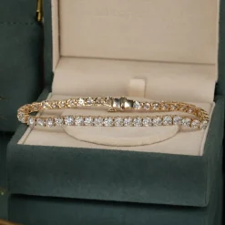 CLASSIC DIAMOND TENNIS BRACELET - 9.5ct - YG