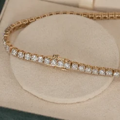 CLASSIC DIAMOND TENNIS BRACELET - 5ct - YG