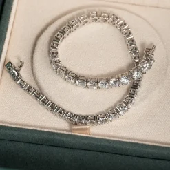 CLASSIC DIAMOND TENNIS BRACELET - 9.5ct - WG