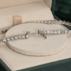 CLASSIC DIAMOND TENNIS BRACELET - 5ct - WG