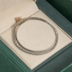 CLASSIC DIAMOND TENNIS BRACELET - 5ct - WG