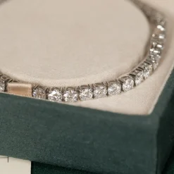 CLASSIC DIAMOND TENNIS BRACELET - 9.5ct - WG