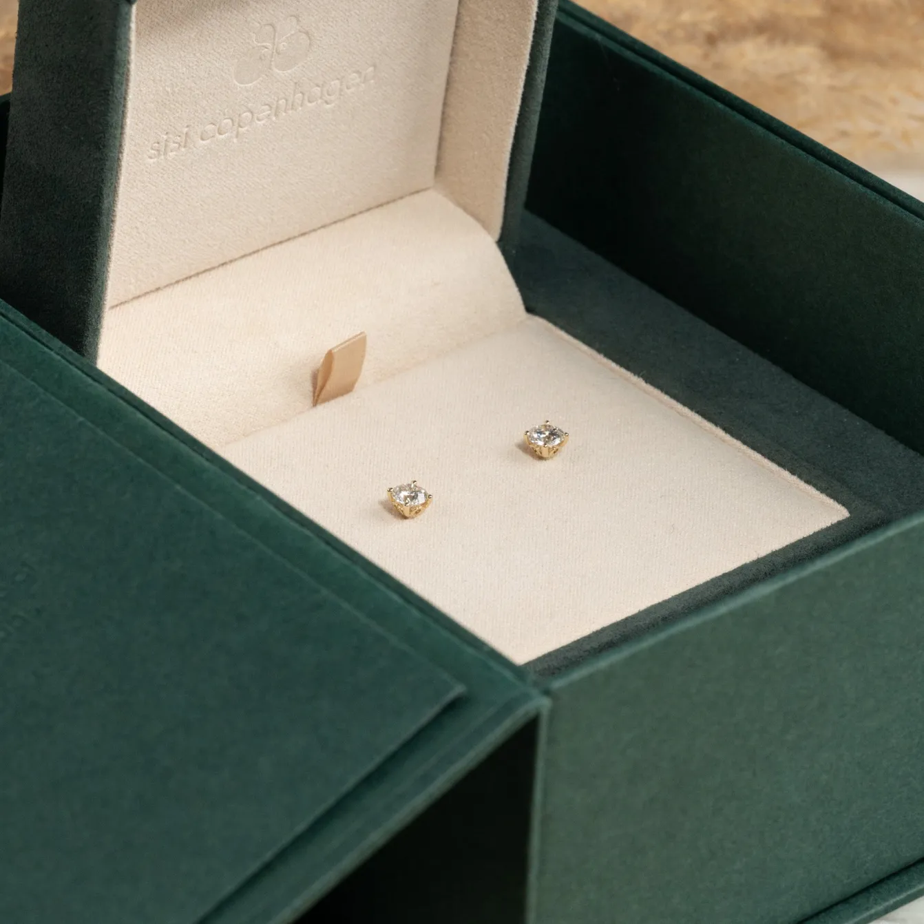CLASSIC SOLITAIRE DIAMOND STUD EARRING - 1.0ct - YG