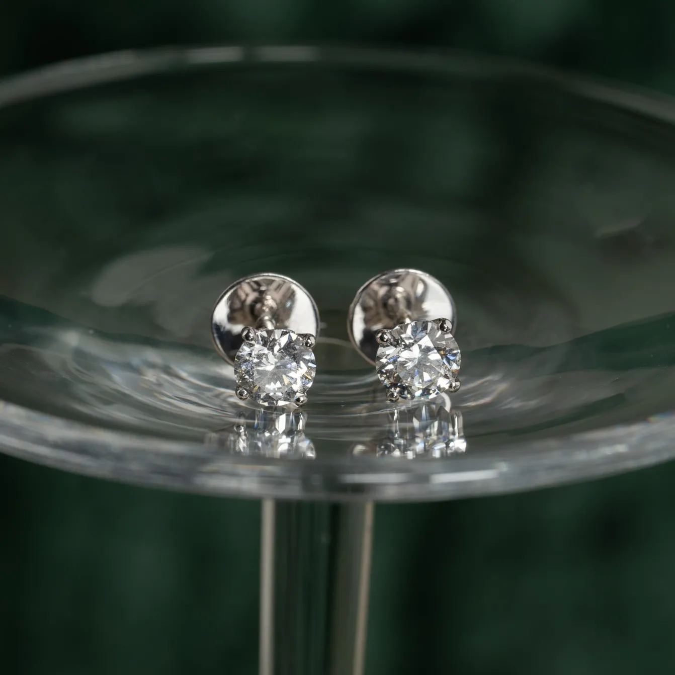 CLASSIC SOLITAIRE DIAMOND STUD EARRING - 1.5ct - WG