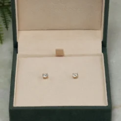 CLASSIC SOLITAIRE DIAMOND STUD EARRING - 0.8ct - YG