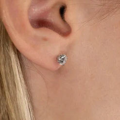 CLASSIC SOLITAIRE DIAMOND STUD EARRING - 0.8ct - WG
