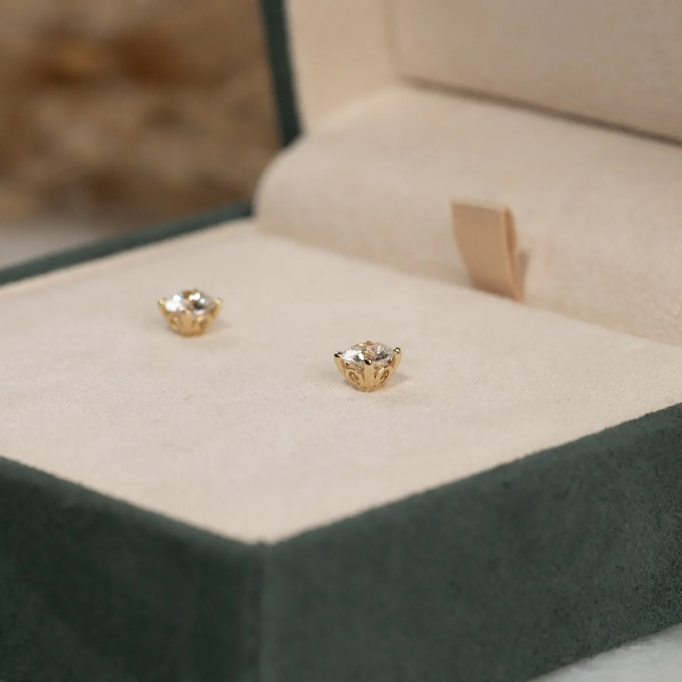CLASSIC SOLITAIRE DIAMOND STUD EARRING - 1.0ct - YG