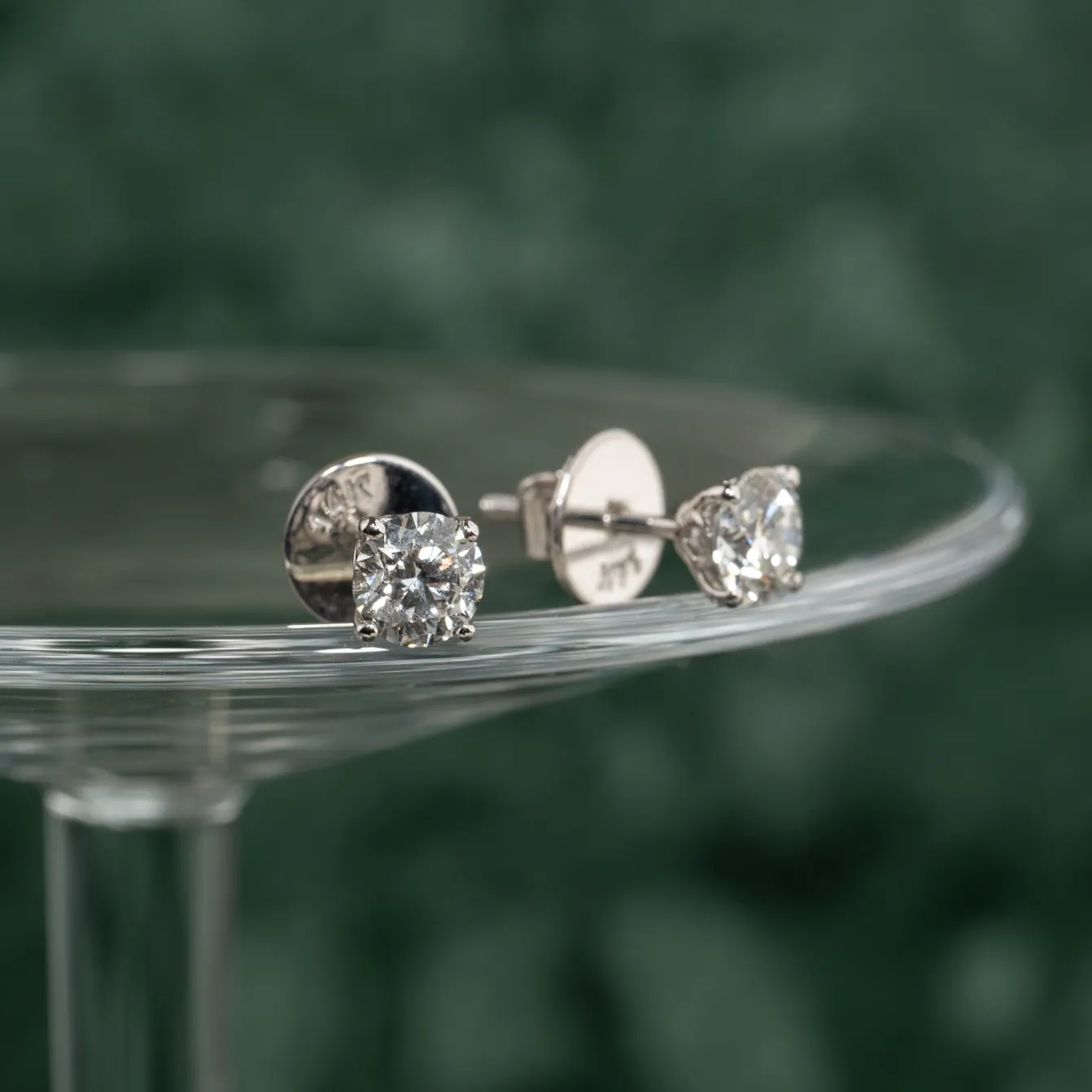 CLASSIC SOLITAIRE DIAMOND STUD EARRING - 1.5ct - WG