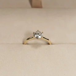 CLASSIC SOLITAIRE 6-PRONG DIAMOND RING - 1.0ct - YG