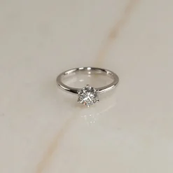 CLASSIC SOLITAIRE 6-PRONG DIAMOND RING - 1.0ct - WG
