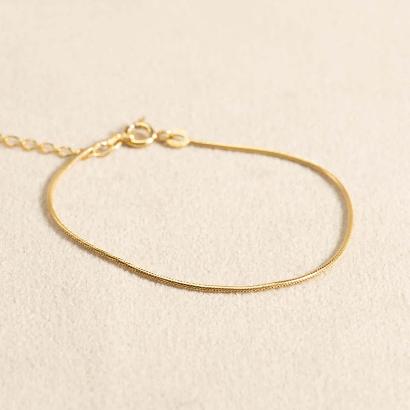 CORNELIA GOLDEN BRACELET