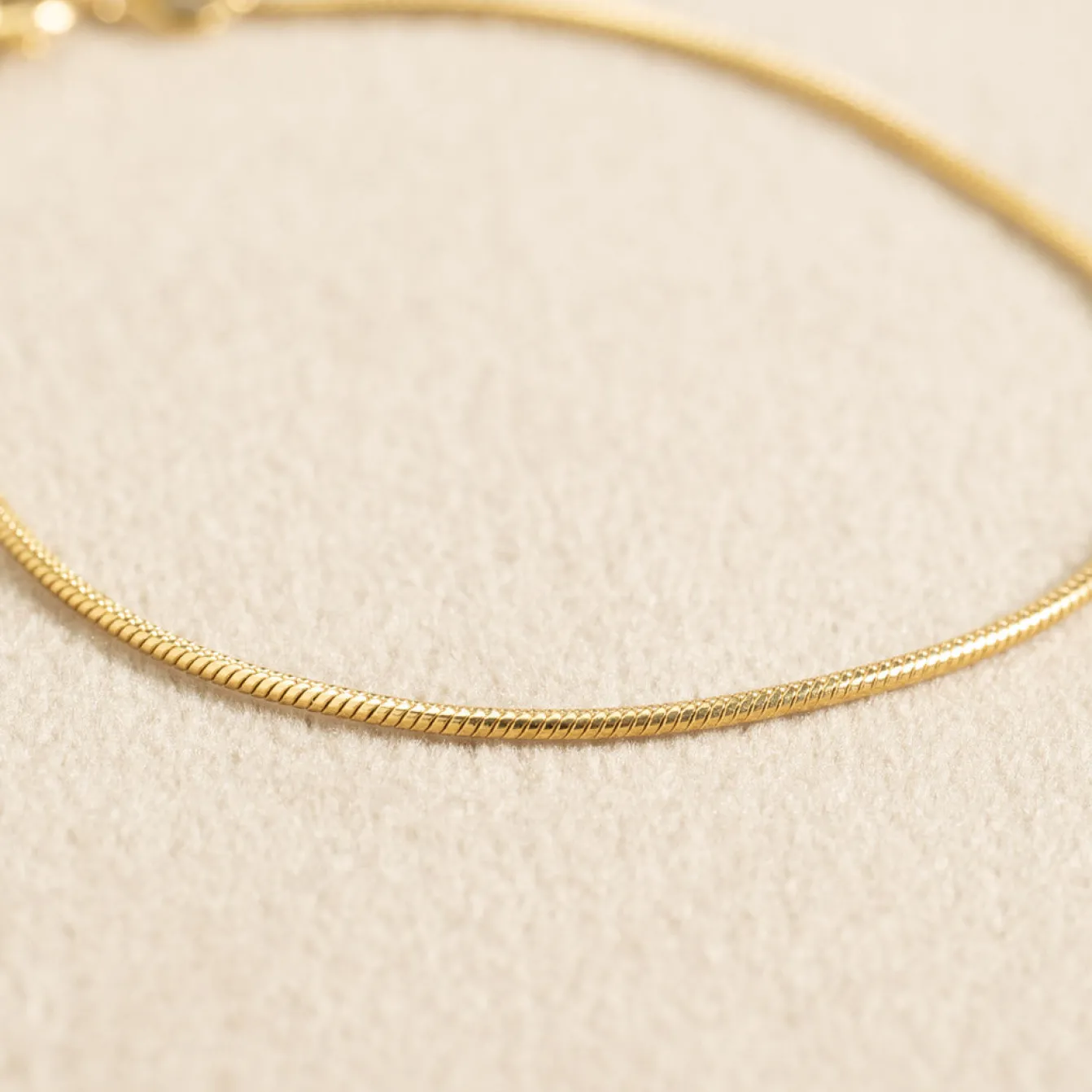 CORNELIA GOLDEN BRACELET
