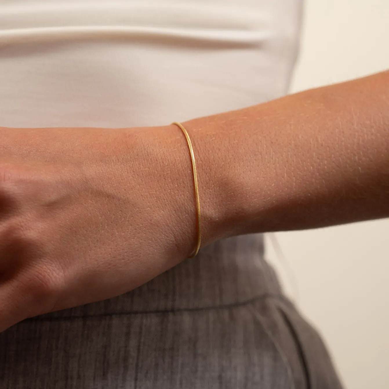 CORNELIA GOLDEN BRACELET