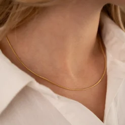 CORNELIA GOLDEN CHAIN