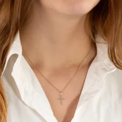 CRYSTAL CROSS SOLID GOLD PENDANT