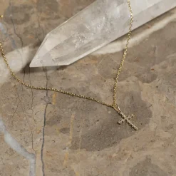 CRYSTAL CROSS SOLID GOLD PENDANT