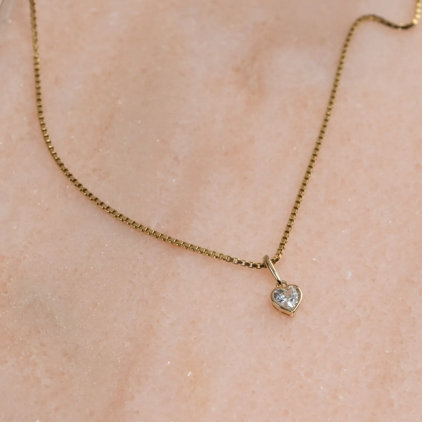 CRYSTAL HEART SOLID GOLD PENDANT