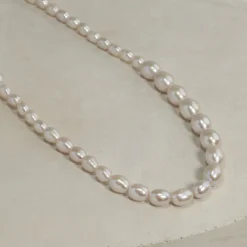 DAGMAR PEARL GOLDEN NECKLACE