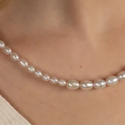 DAGMAR PEARL GOLDEN NECKLACE