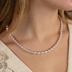 DAGMAR PEARL GOLDEN NECKLACE