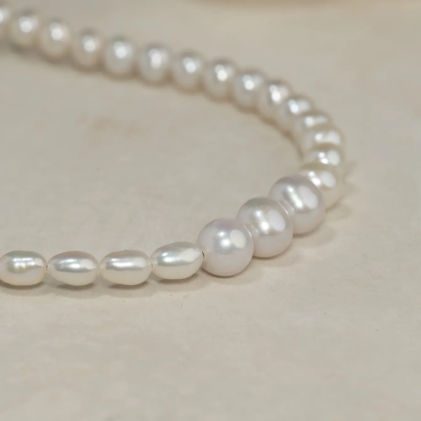 DAGMAR PEARL SILVER BRACELET