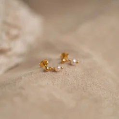 DARIA PEARL GOLDEN EARRING - Sisi Copenhagen