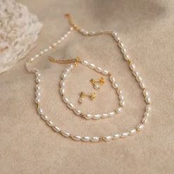 DARIA PEARL GOLDEN EARRING - Sisi Copenhagen